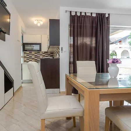 בית נופש Beautiful In W/ 4 Bedrooms *