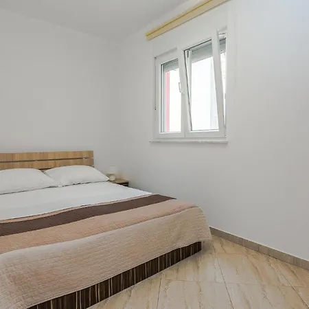 Beautiful In W/ 4 Bedrooms Prázdninový dům Vir